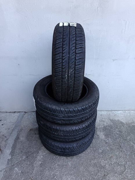 185/60 R14 Semperit nyárigumi garnitúra.