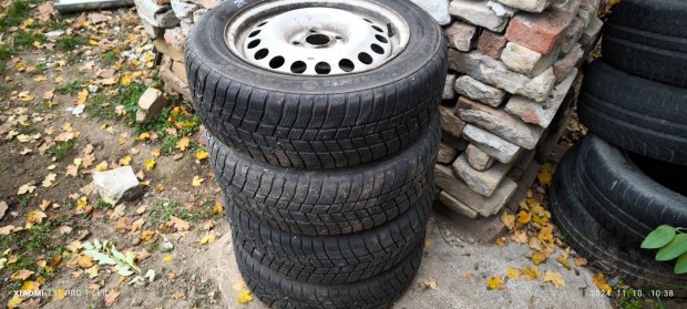 185/60 R15 Barum tligumi garnitra Opel lemezfelnin