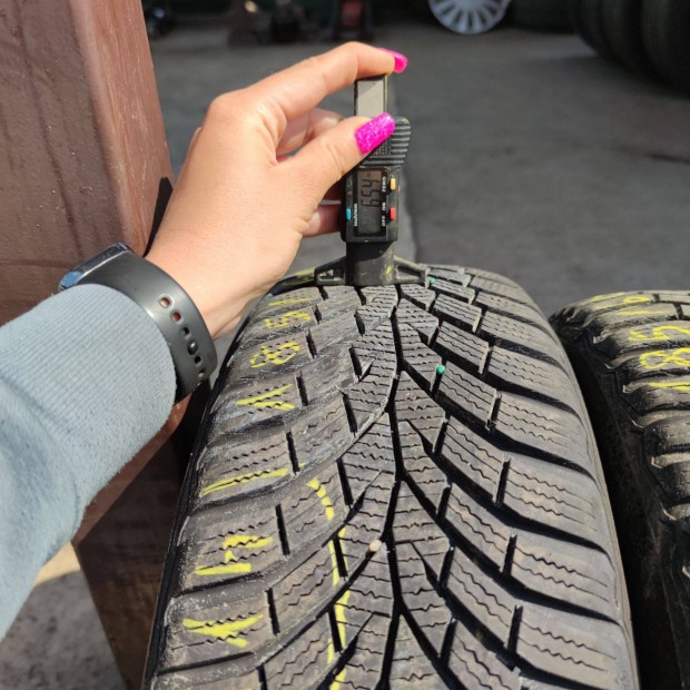 185/60 R15 Continental téli gumi 70000ft a 4db/114/
