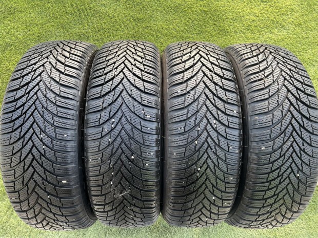 185/60 R15 Firestone Winterhawk 4 tli gumi 8mm