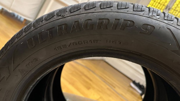 185/60 R15 Goodyear Ultragrip 9 tli gumi 4db elad