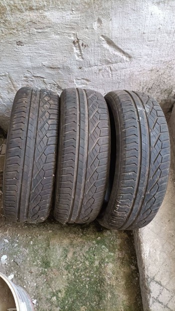 185 60 R15 T nyári gumi Uniroyal rainexpert, a 3db 7500 Ft
