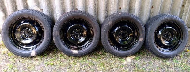 185/60 R15 ny�ri gumi 4x100 felni + tpms Suzuki Toyota Hyundai Kia