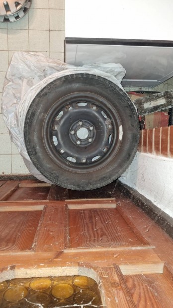 185/60 R 14 82T Gumi Gumiabroncs Felni ( haszn�lt )