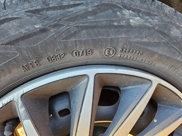 185/60 r14 Continental nyri gumi