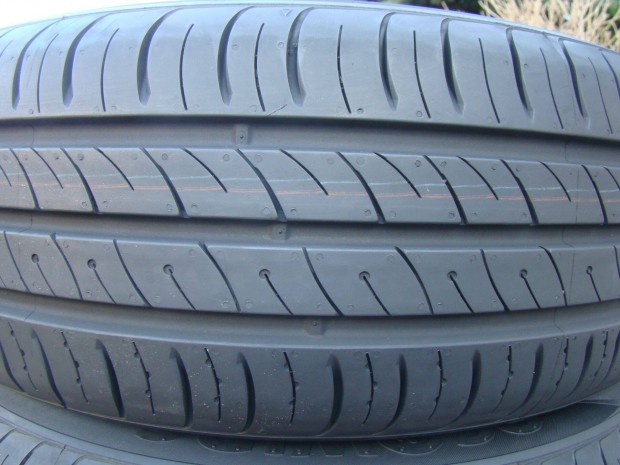 185/60 r15 Kumho j nyri gumi 185/60r15