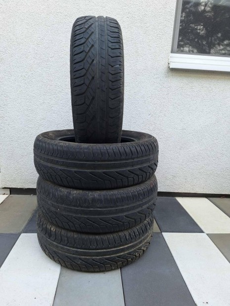 185/60 r15 Uniroyal Rainexpert 3 nyrigumi DOT1517