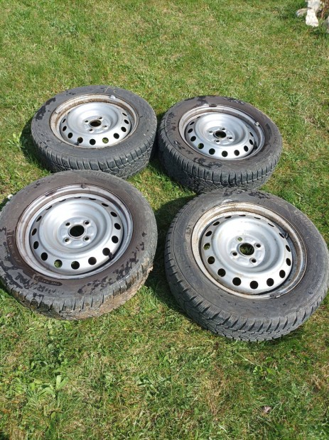 185/60r15 Tligumi szett felnivel
