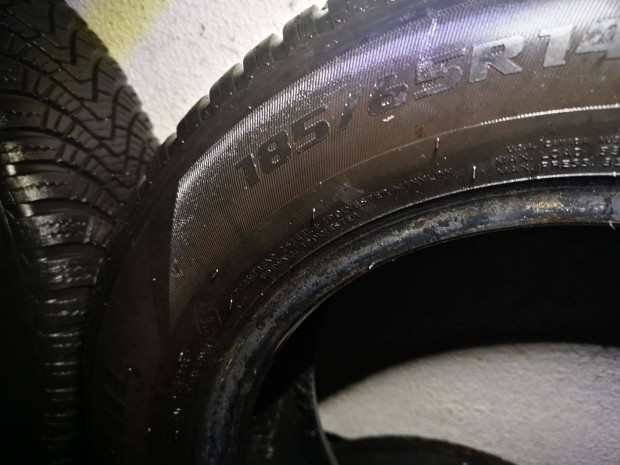 185/65R14-es ngyvszakos gumi