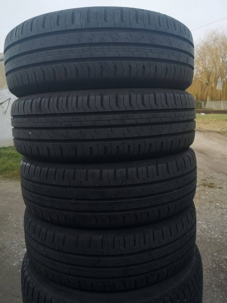 185/65R15 Continental nyrigumi elad