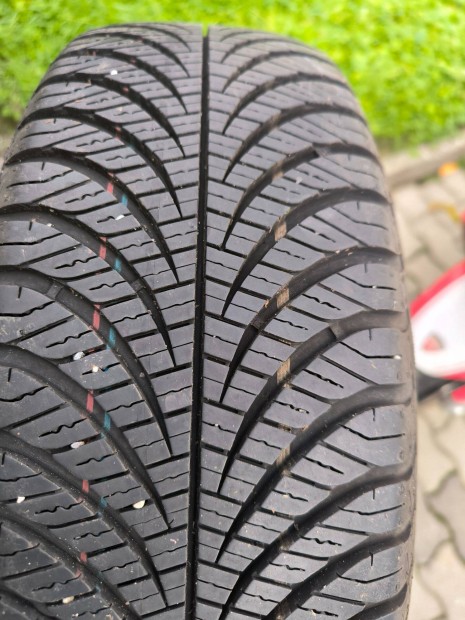 185/65R15 Négyévszakos Goodyear gumik 185/65 15