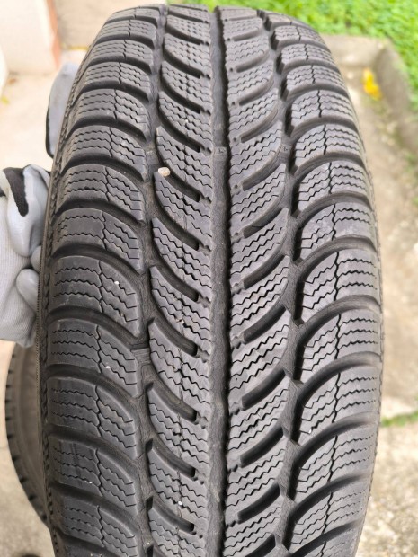 185/65R15 Sava téligumik 185/65 R15 téli