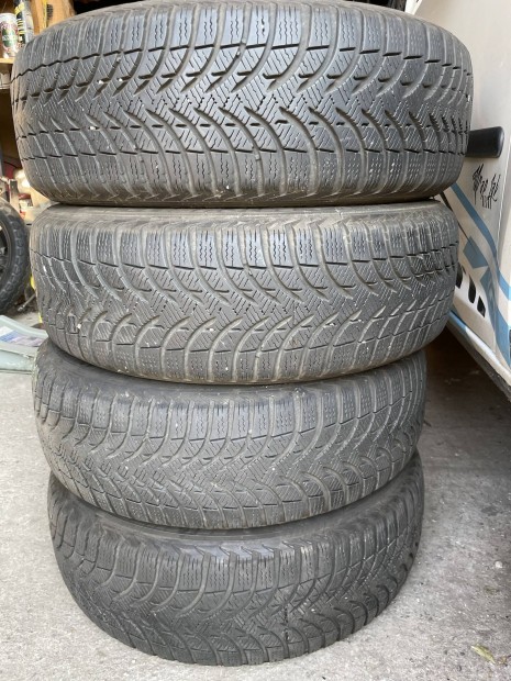 185/65R15 michelin tligumik