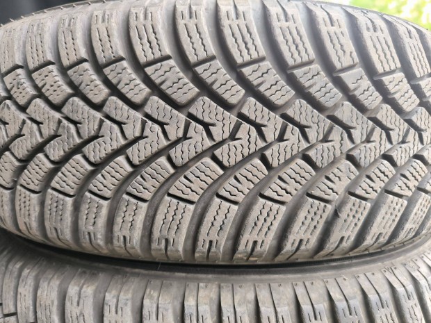 185/65R15 újszerű Falken Téligumi 185/65