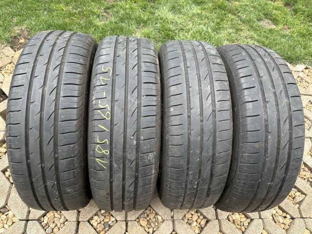 185/65 R15 5,5-6mm Nexen nyári gumi eladó!