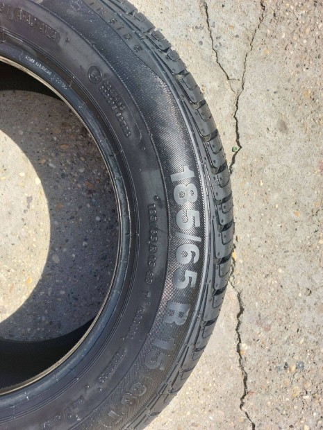 185/65 R15 Barum nyári gumi eladó