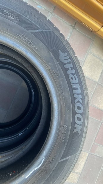 185/65 R15 Hankook nyári gumi garnitúra pár éves újszerű