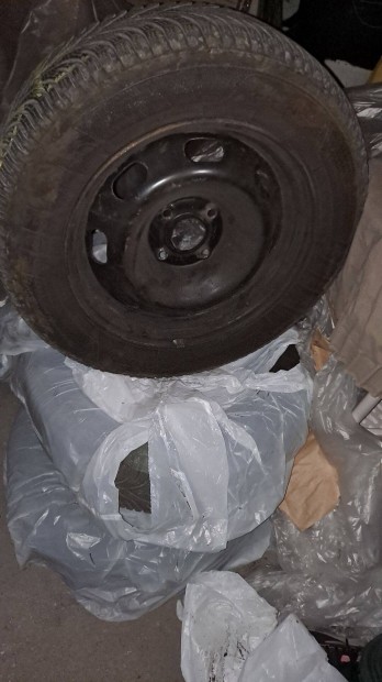 185/65 R15 Kleber tli gumi felnivel elad