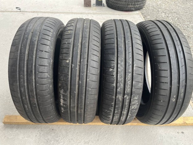 185 65 R15 dunlop nyrigumi 4db