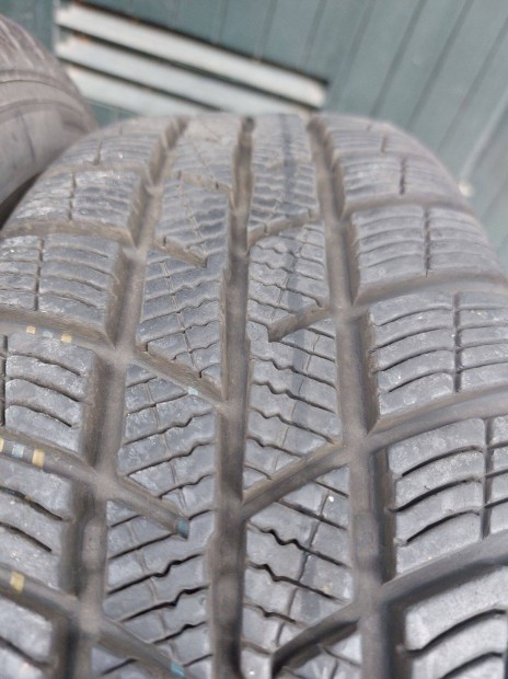 185/65 R15 tli gumi Opel felnivel