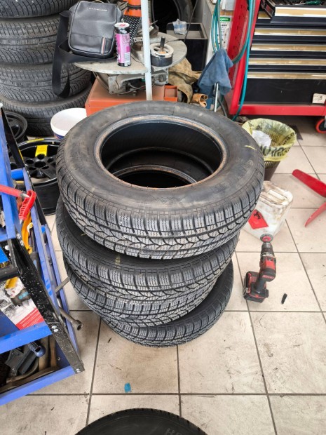 185/70 R14 Téli gumi szett jó állapotban 6mm 2018 185/70R14