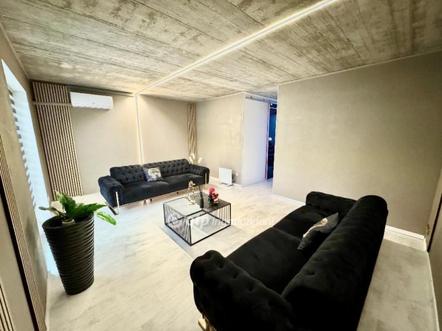 185 nm-es h�z elad� Lev�l