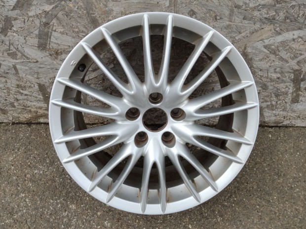 186793 Alfa Romeo 159 2005-2011 17"-os alufelni (1db) a kpen