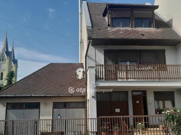 187 nm-es h�z elad� Hajd�hadh�z