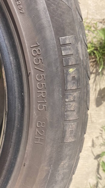 188/55 r15 nyari gumi momo