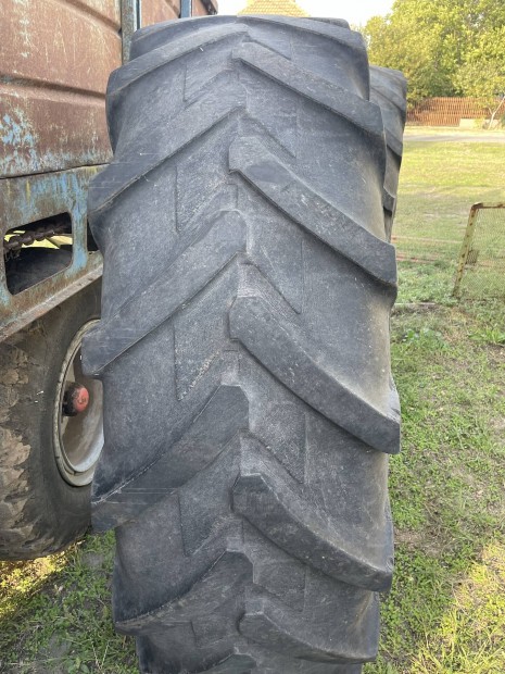 18.4 r38 Michelin 