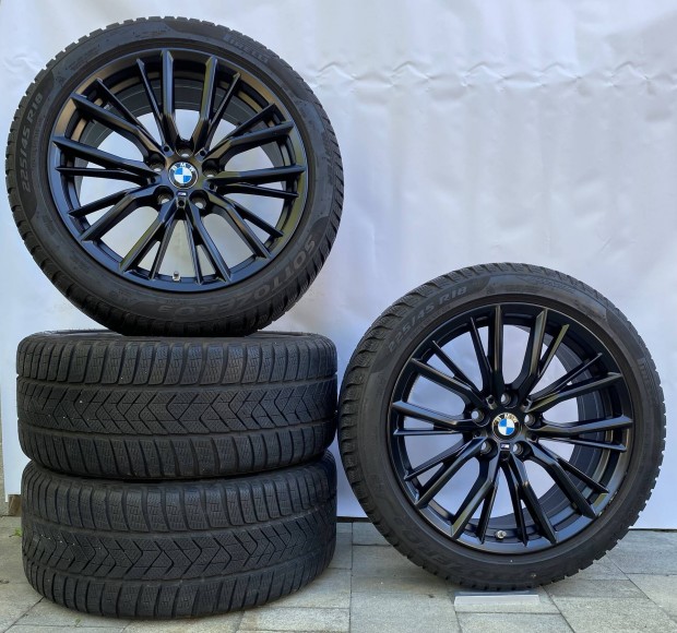 18 Bmw 3 4 gyári alufelni, téli gumikkal