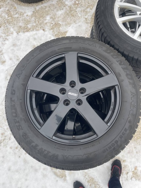 18 Coll 235/60R18 Volvo Xc60,Mercedes Glc,Téli szett Eladó