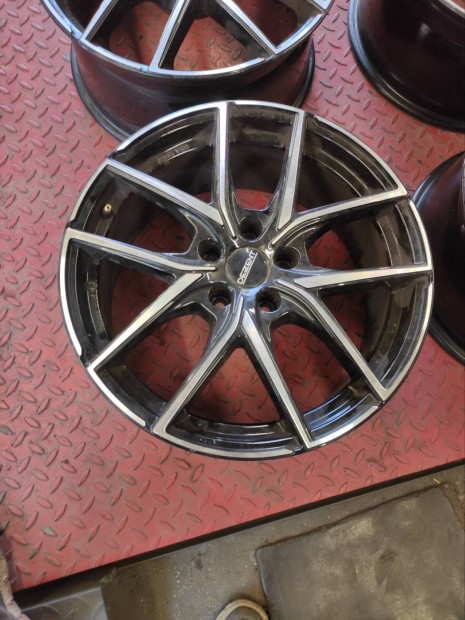 18" 18 5x112 Dezent 130eft/4db