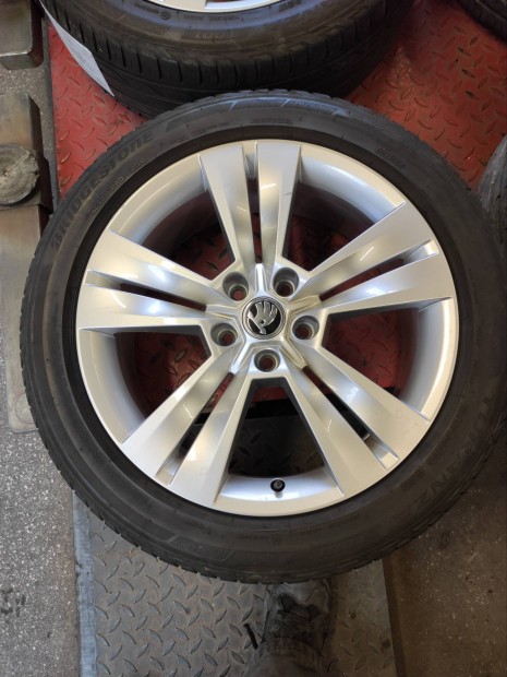18" 18 5x112 Skoda karoq 215/50r18 nyári 225eft/4db