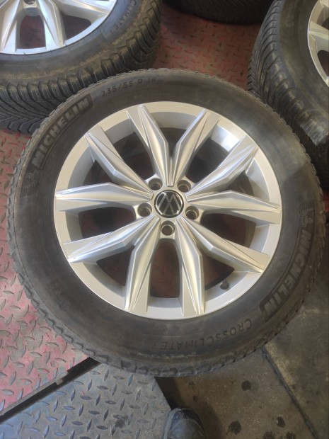 18" 18 5x112 VW tiguan 235/55r18 Michelin 4�vszak 240eft/4db