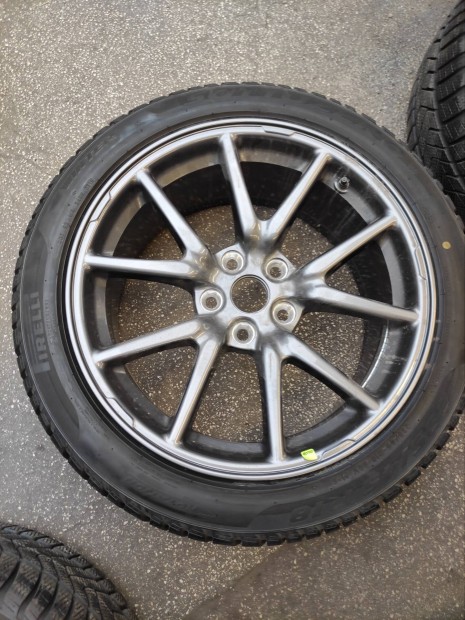 18" 18 5x114,3 Tesla model 3 235/45r18 pirelli tli 440eft/4db