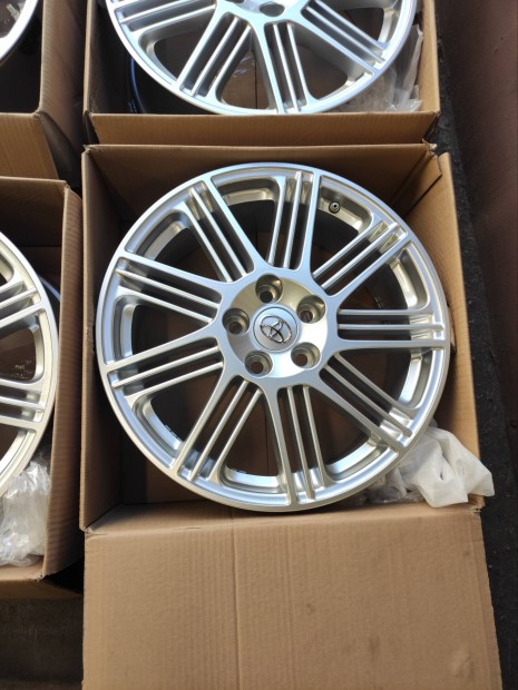 18" 18 5x114,3 Toyota gyári demo alufelni 198eft/4db