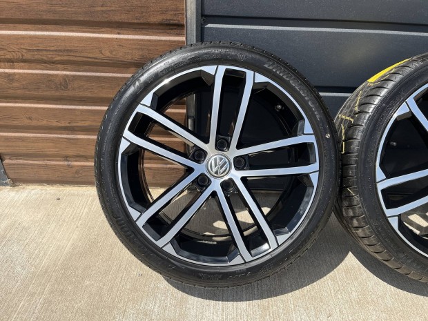 18" 5x112 VW "Nogaro" Golf GTI gyári alufelni szett nyárigumikkal!