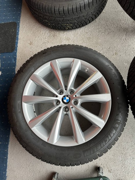 18" BMW felni tli gumival