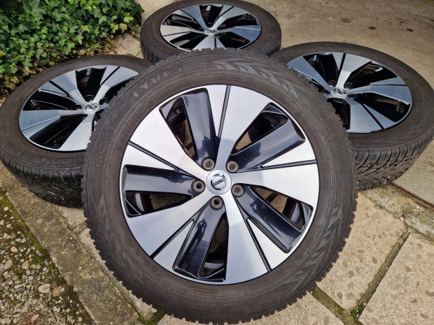 18" Gyári Volvo alufelni 5*108 Nokian téli gumik Volvo XC40 5*108