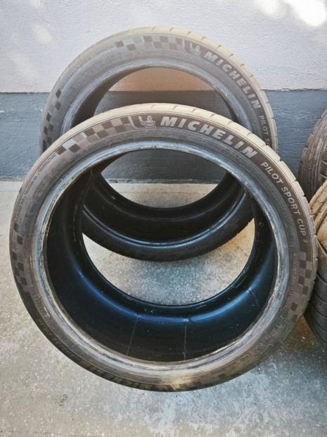18" Michelin Pilot Sport Cup 2