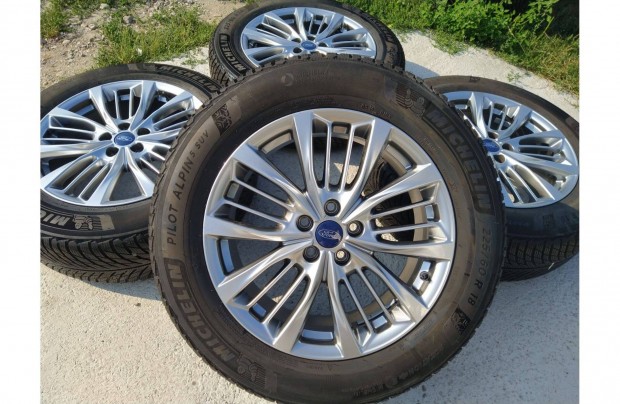 18" gyári Ford Kuga alufelni Tpms szelepkkel 5x108 Téli Michelin