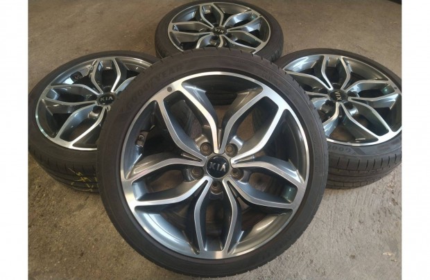18" gyári Kia Proceed Ceed GT alufelni Tpms szenzoros Nyári Goodyear
