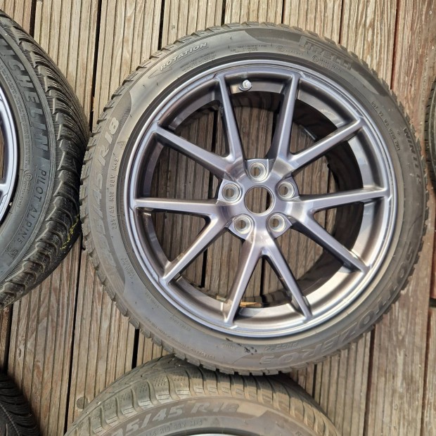 18" gyri Tesla model 3 alufelni m3 aero felni