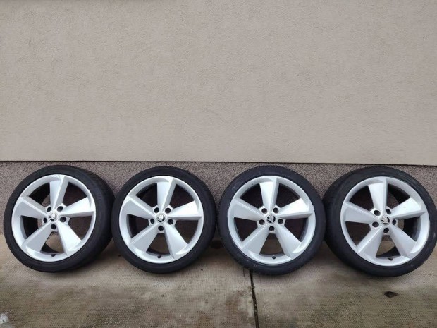 18"-os Skoda Golus gy�ri alufelnik, 118-�rt