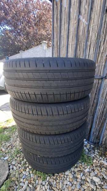 18"-os nyri gumi szett (Michelin)