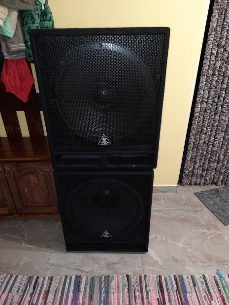 18" subwoofer  sub hangfal! 