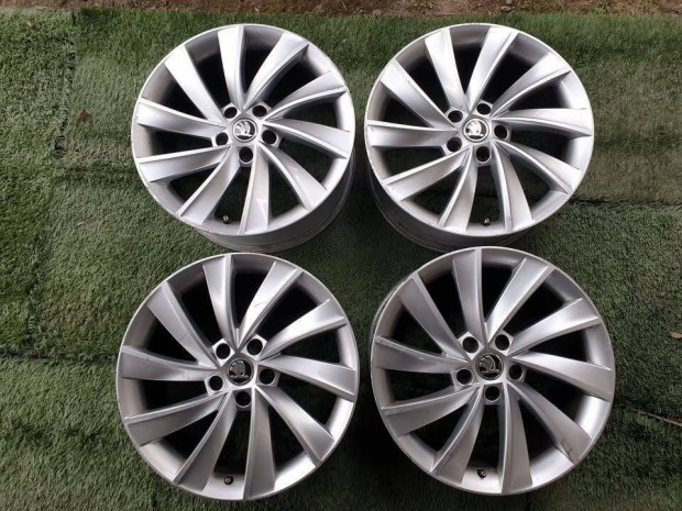 18 colos Skoda Pegasus gyári alufelnik