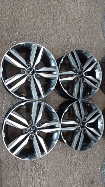 18 colos gyri Kia/Hyundai 5x114,3 lyukoszts hasznlt szp llapot