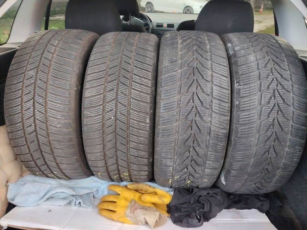 18 colos tli gumik, csak 30 a 4 db!